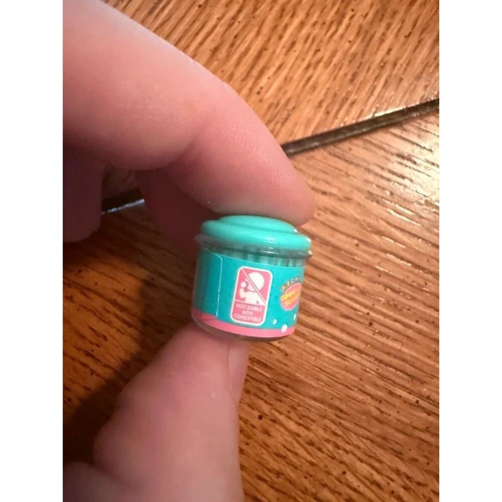 Mini storage container super tiny! - Picture 5 of 6